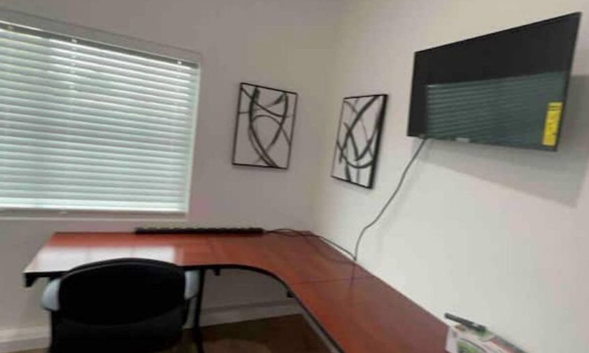 Tracy Apartment | Private Guesthouse for 4 - EV, Pool, Kitchen, Fast Wi-Fi