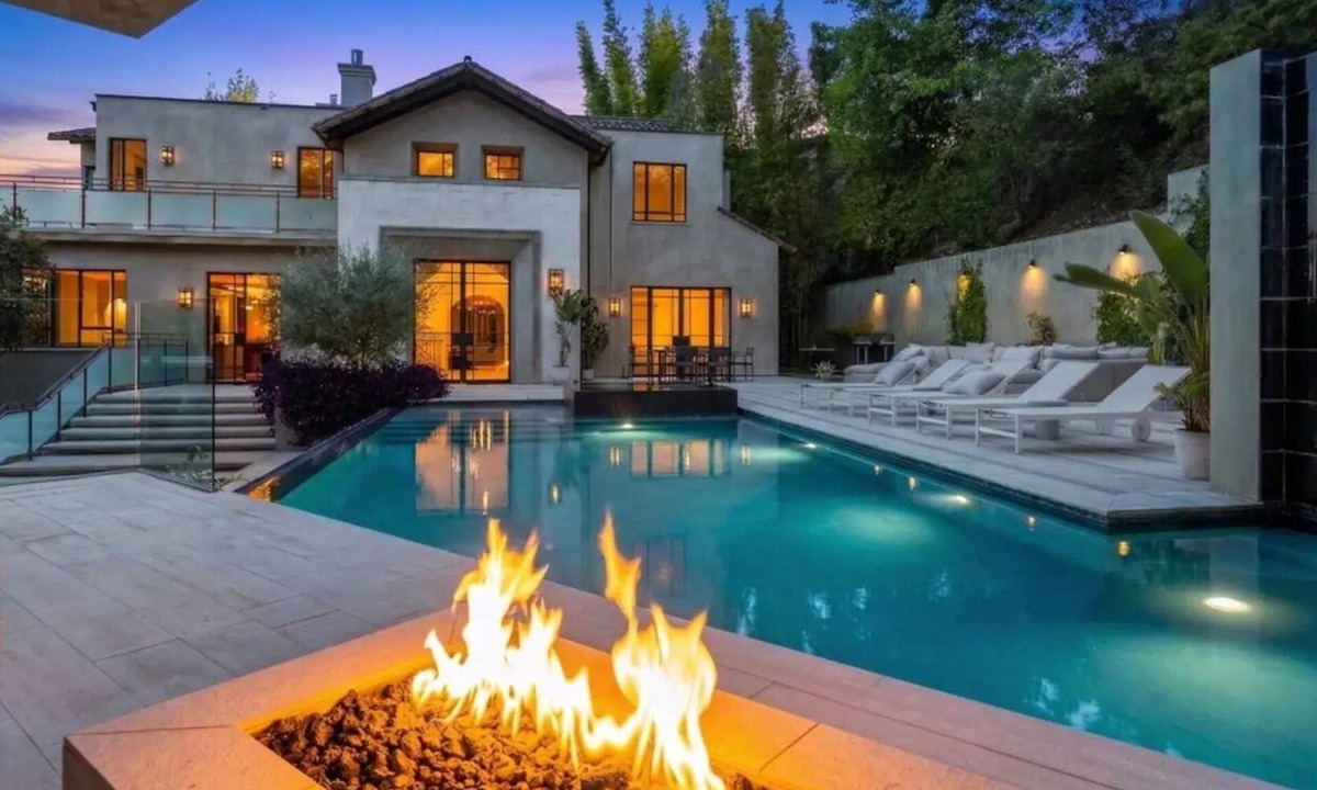 Nichols Canyon House | Private Hollywood Hills Luxury Compound with Pool, Guest House & City Views