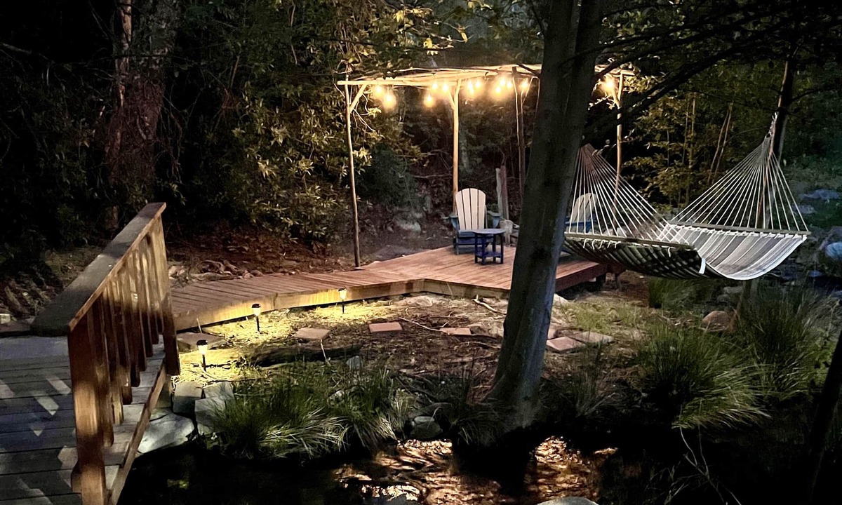 Springville Cabin | Private Mountain Getaway - Year-Round Creek - Cozy & Peaceful Retreat