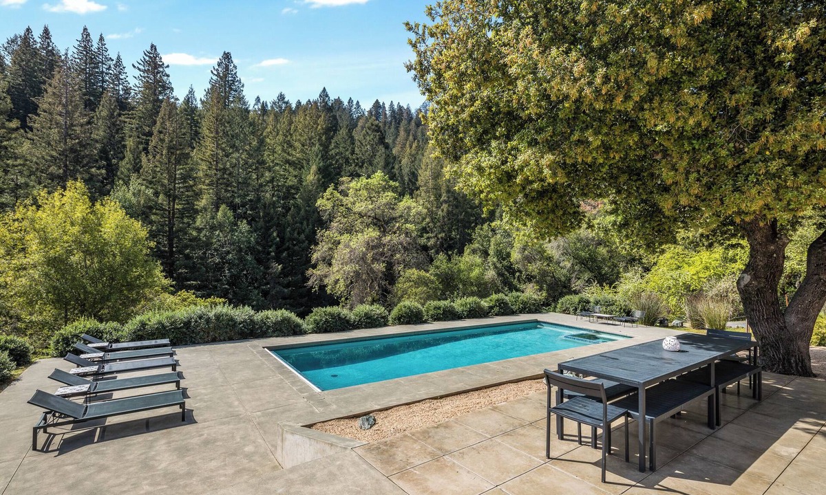 Healdsburg House | Private Oasis in Healdsburg: Pool, Spa & Views