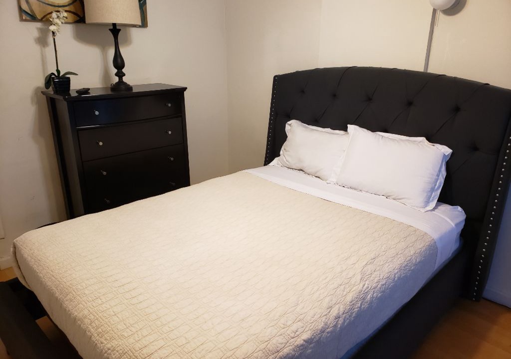 Pico - Robertson Apartment | Private room on Pico and Robertson