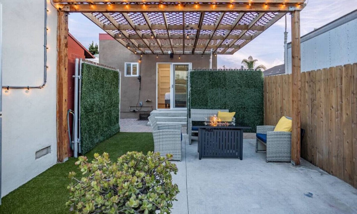 Ocean Beach House | Private Studio 3 Blocks to Beach