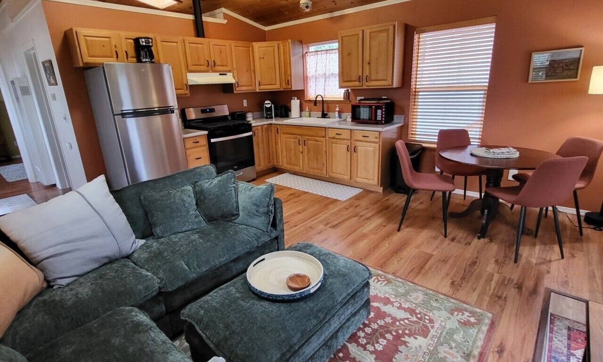 Arcata House | Redwood Perch - In Town and walk to Community Forest and Cal Poly