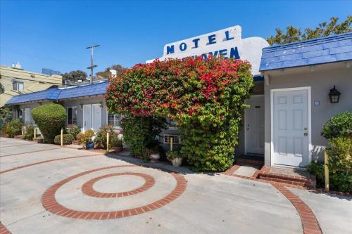 Sunset Park Hotel | Rest Haven Motel
