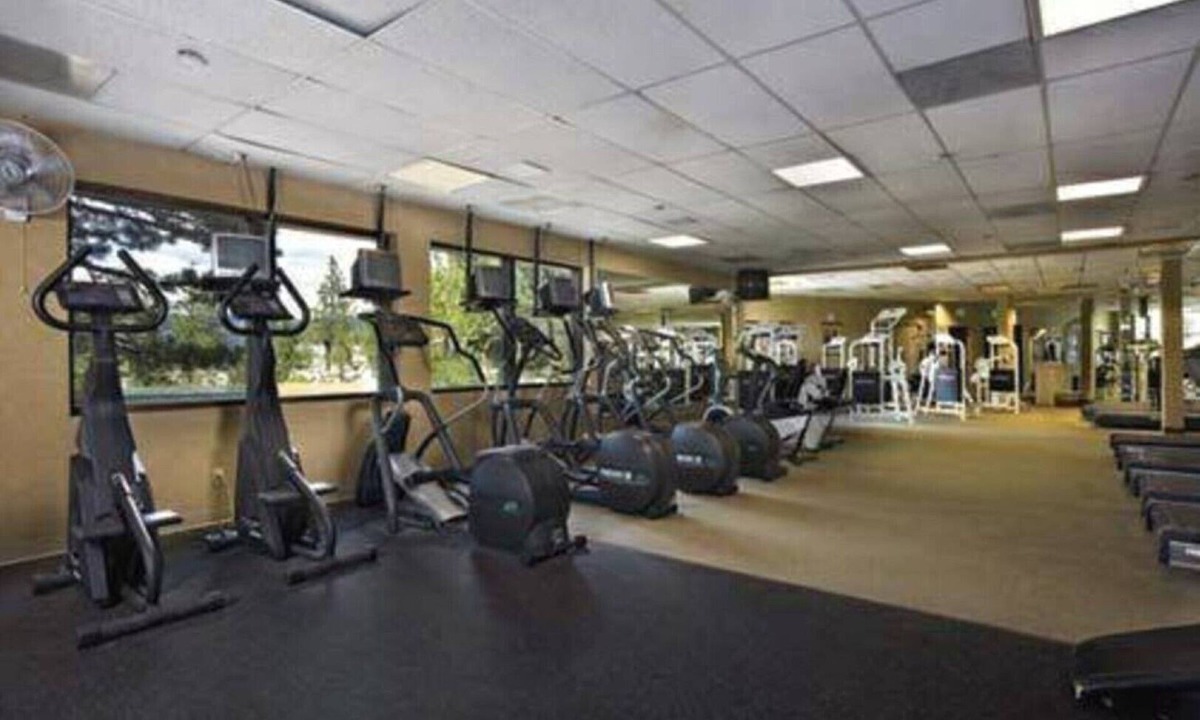 Tahoe Village Resort | Ridge Tahoe Resort 1A (1bdrm suite)