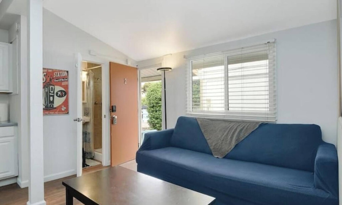 Ocean Beach Apartment | San Diego Surf Shack #2 -1/2 Block to the Pacific!