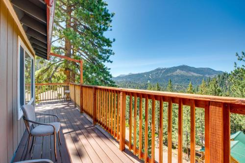 Upper Kingsbury House | Scenic Home w/Sauna - 7 Mi to Heavenly Mountain!