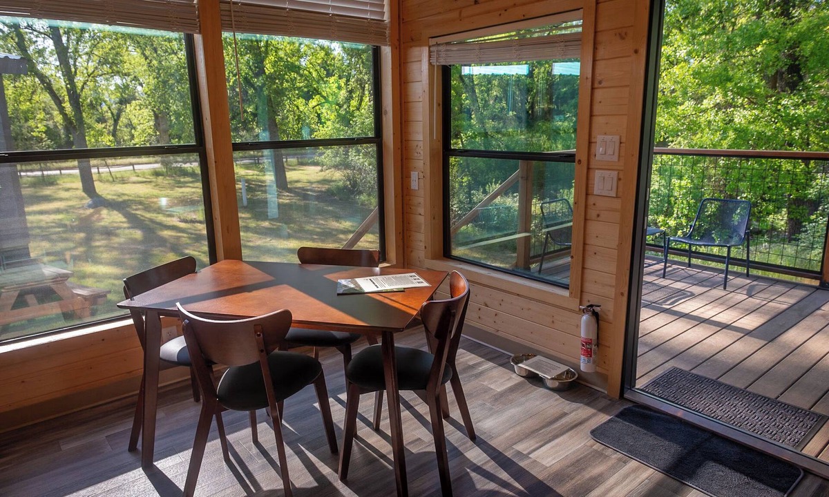 Ahwahnee Cabin | Sierra Meadows