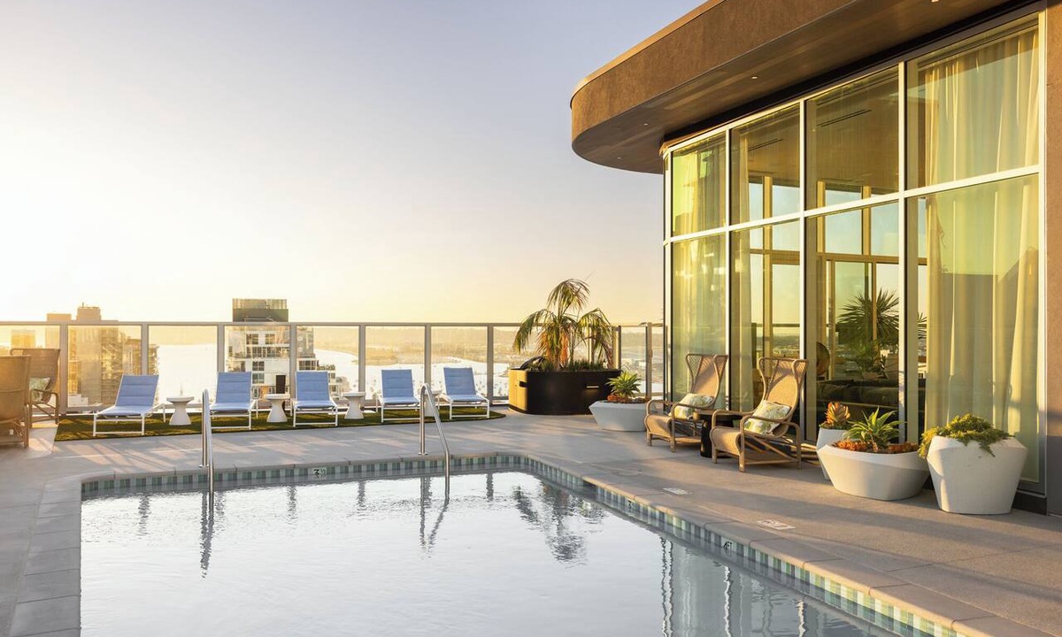 Little Italy Apartment | Sky Lounge + Pool + Hot Tub | Near Harbor & Dining | Ancora by AvantStay