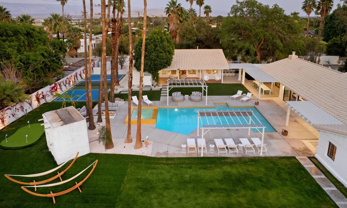 Racquet Club West House | Solaris - Modern Mediterranean Estate with Pool, Spa and Fire Pit