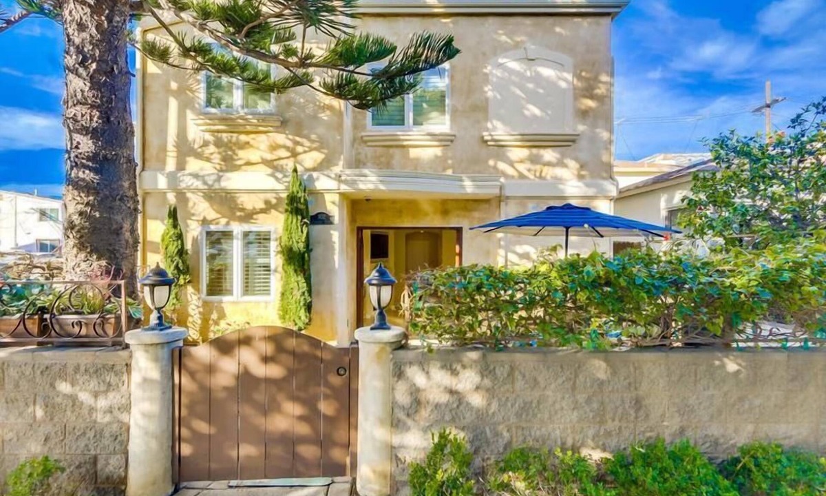South Mission Beach House | South Mission Beach Retreat 2BR| Walk to Water