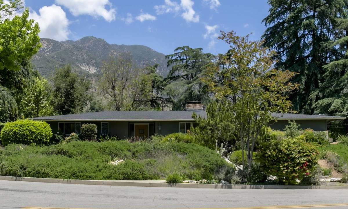 Altadena House | Southern California Mid Century Living