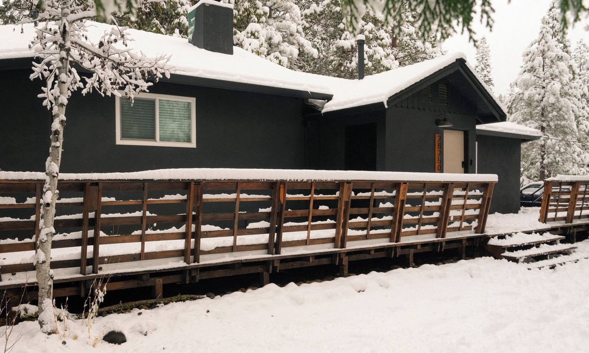 Strawberry House | Spacious Modern Mountain Home - Pinecrest & Dodge
