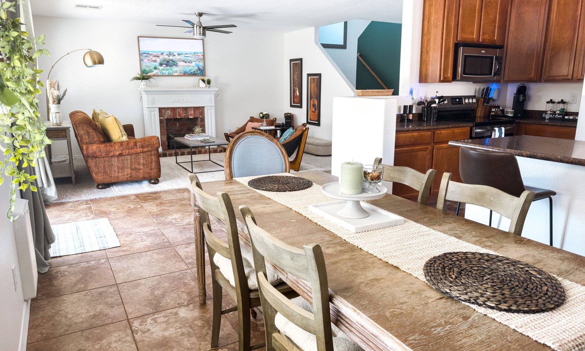Sun City House | Spring Training HQ · Real Grass · Game Room · Pet Friendly · Sleeps 8