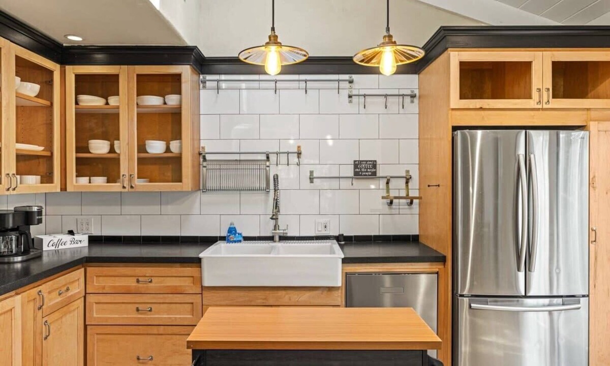 Monterey House | Stunning outdoor space 5 min to Aquarium and Golf
