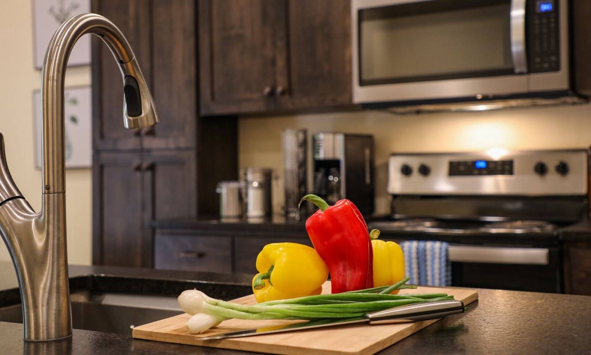 Kelseyville House | Suites On Main