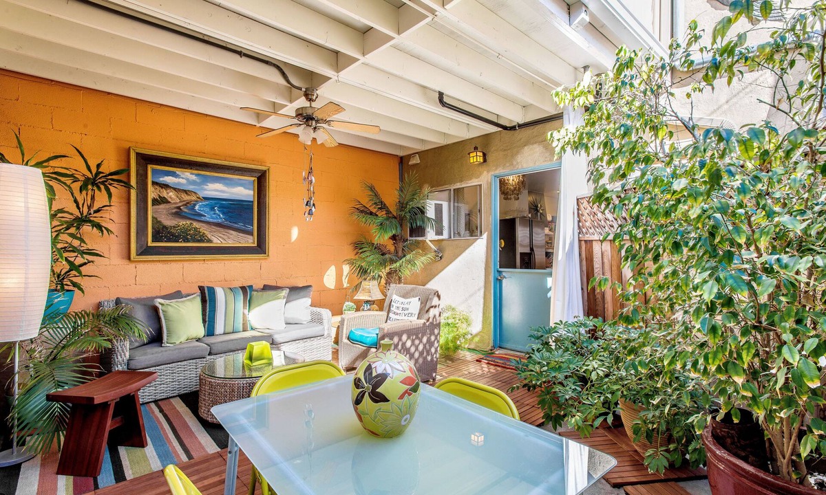 San Clemente Apartment | * Summer Fun: San Clemente's Treasure By the Beach*