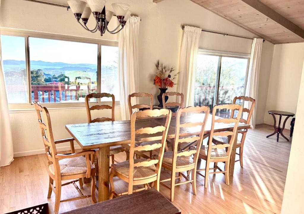 El Cerrito Apartment | Sunset View