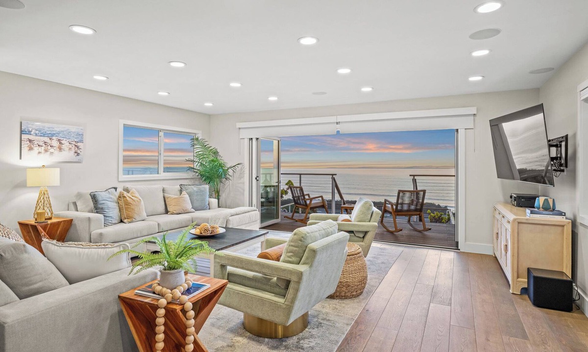 Cardiff-by-the-Sea House | Swami's Sunset: Ocean Views, Pool & Hot Tub