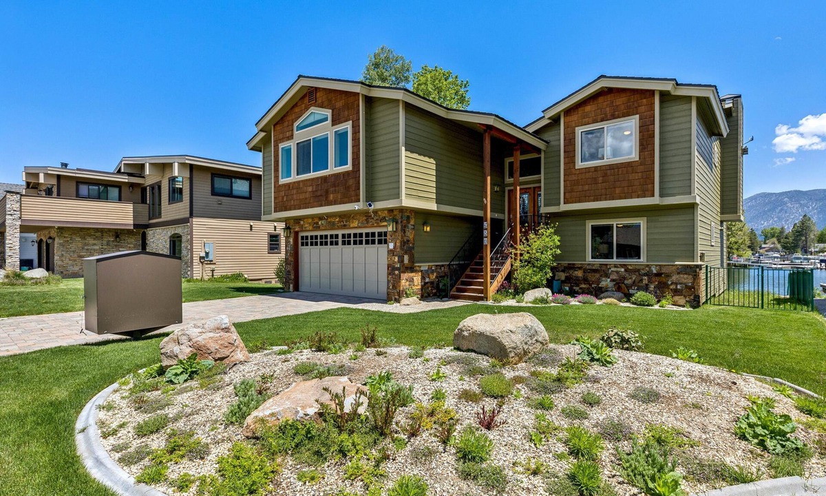 Tahoe Keys House | Tahoe Keys Lakefront 5BR 4BA Hot Tub, Billiards