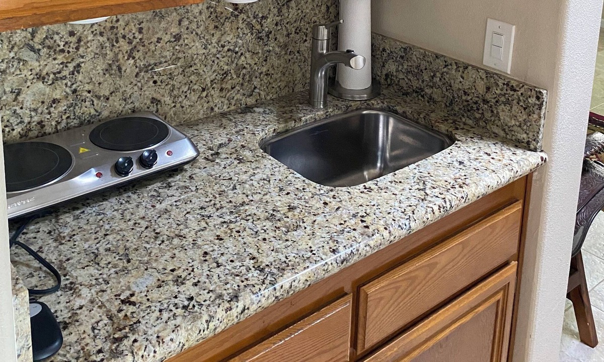 North Valley Apartment | Take it easy at this unique and tranquil getaway. Private Studio Apt.225 sq ft