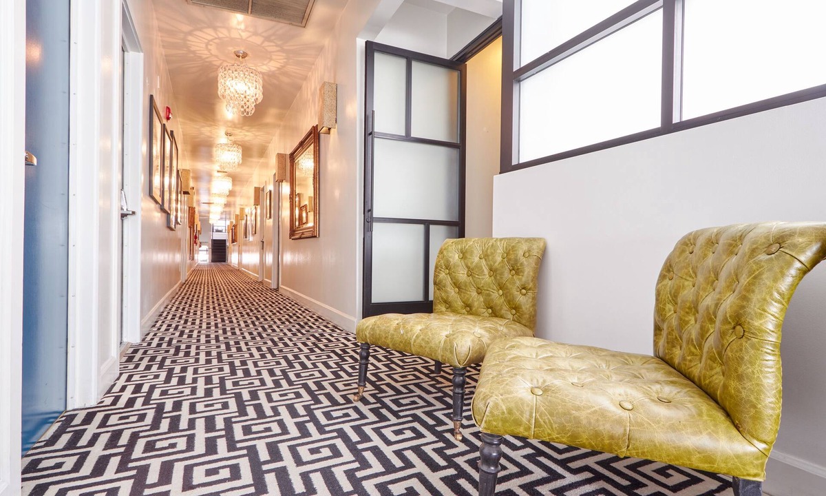Beverly Hills Apartment | The Crescent powered by Sonder | Superior Queen Room