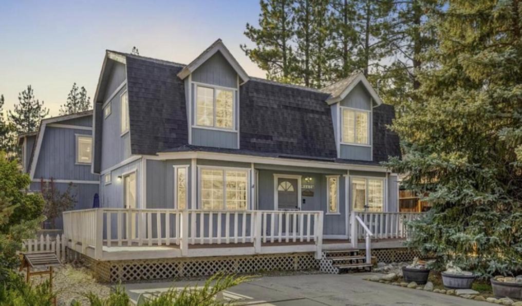 Peter Pan House | The Lost Boys Hideaway - One of a Kind Mountain Getaway!