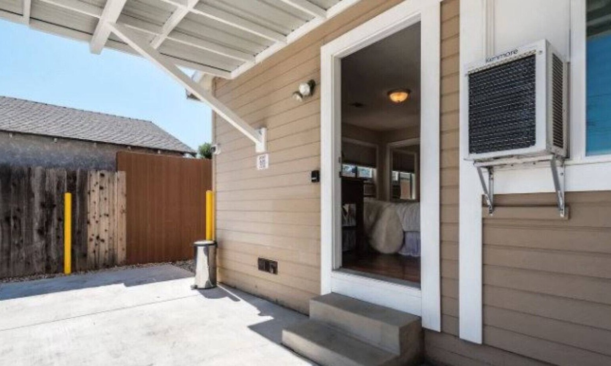 Brea House | The OC Delight with a Private Entrance & Parking