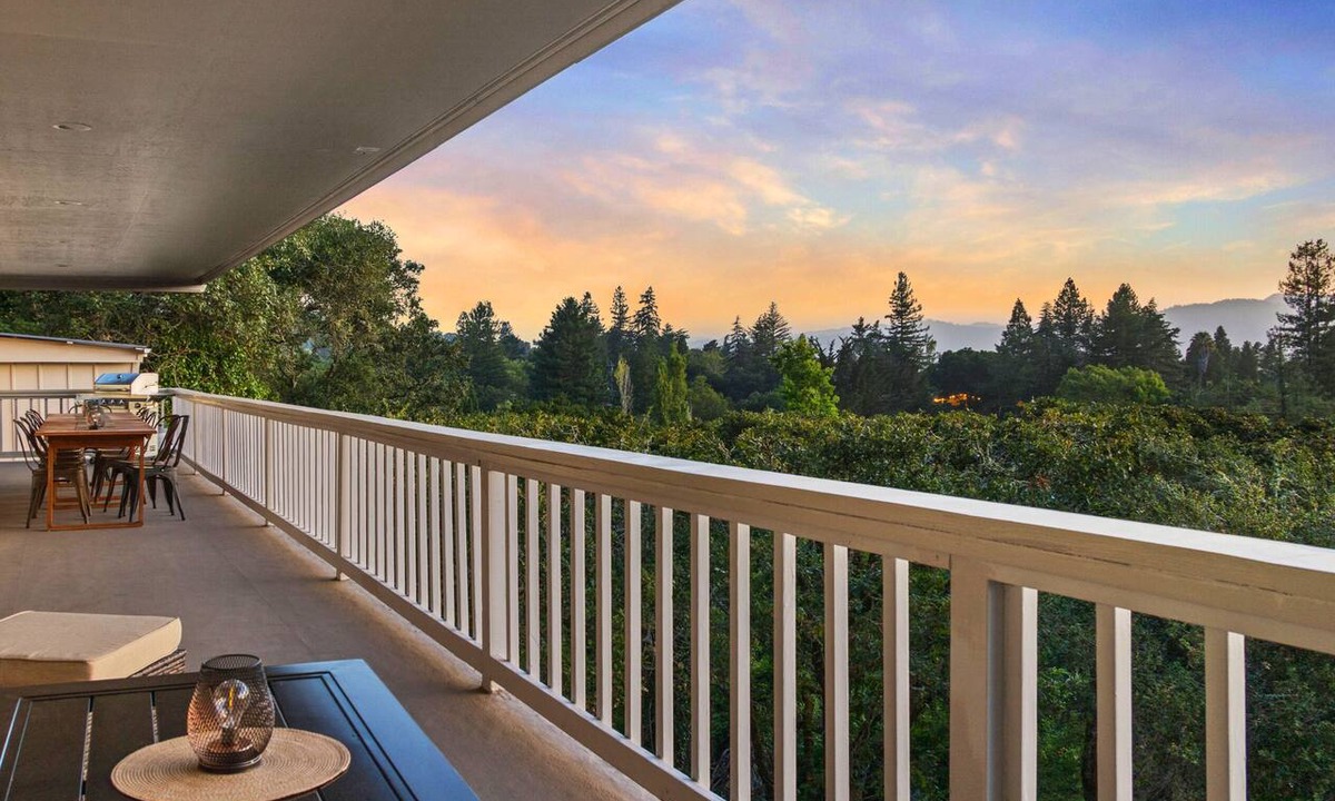 Santa Rosa House | The Retreat at Mount Taylor, by Vinifera Homes