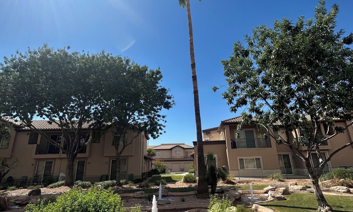 Superstition Lakes Condo | Upgraded 2 Bed/2 Bath Condo On Ground Level (No Smoking, No Pets)