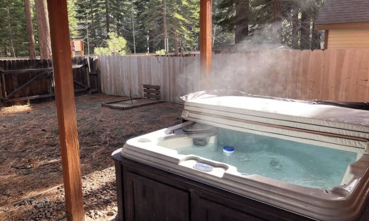 Tahoe Island Cabin | Upscale Mountain home on the bike path