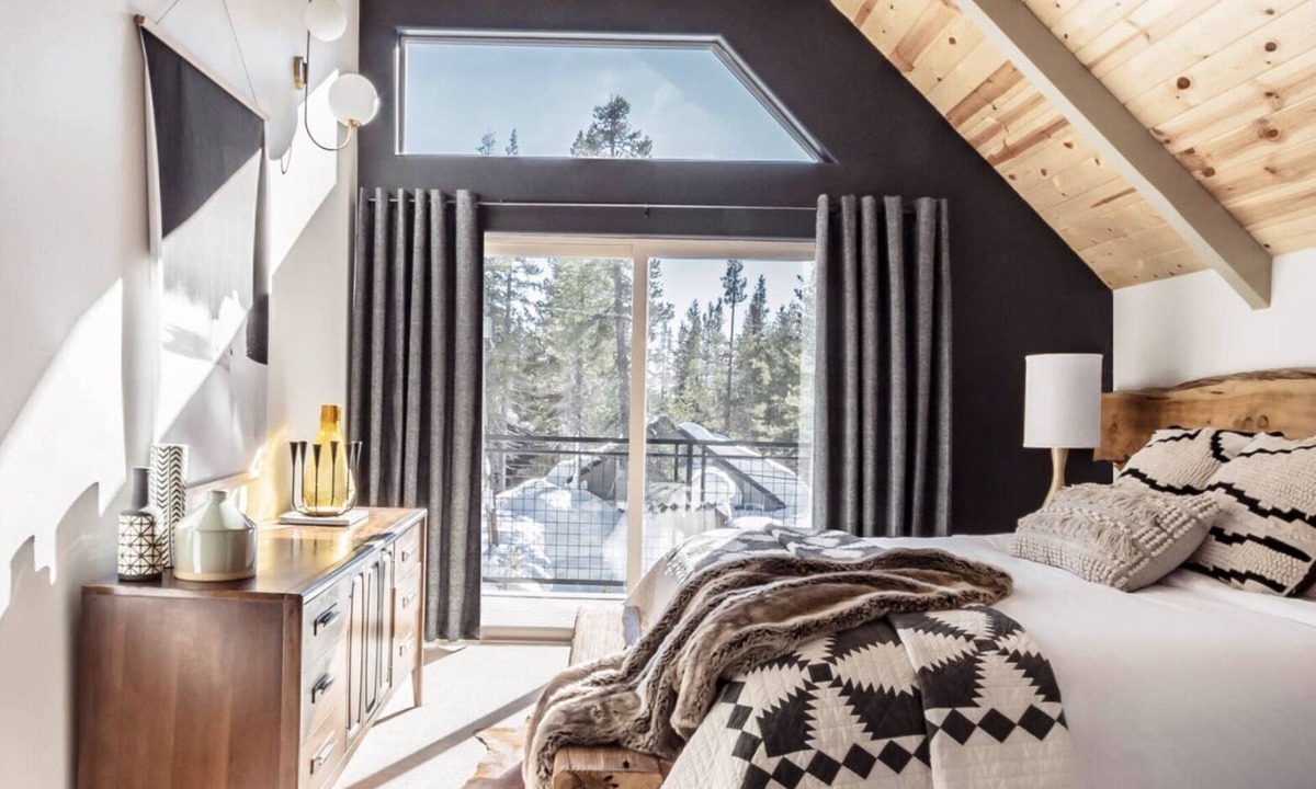 Serene Lakes Cabin | Van Norden Lodge: Serene Lakes + Hot tub & Sauna