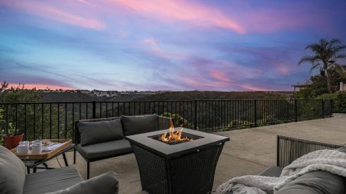 Sorrento Valley House | Vista del Sol by AvantStay