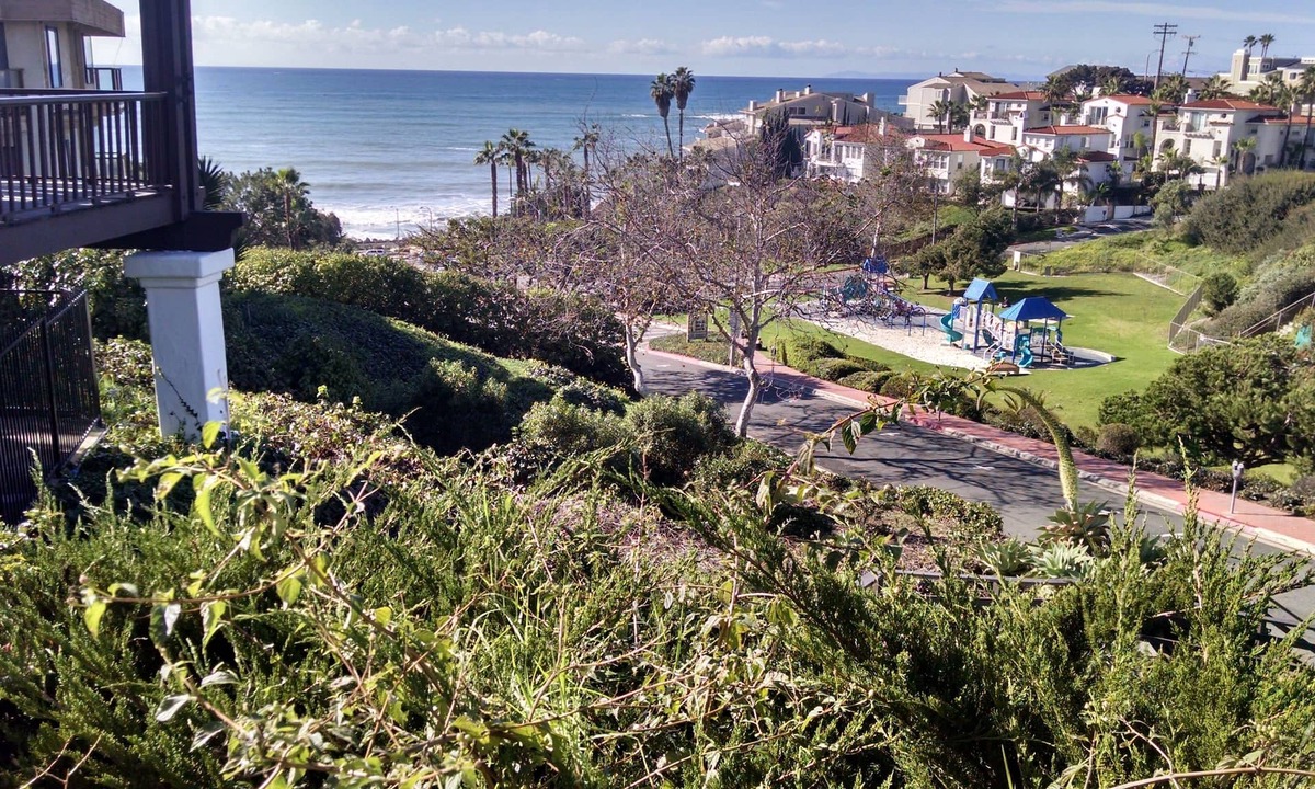 San Clemente House | Watch the Waves Best Location Casa Azul