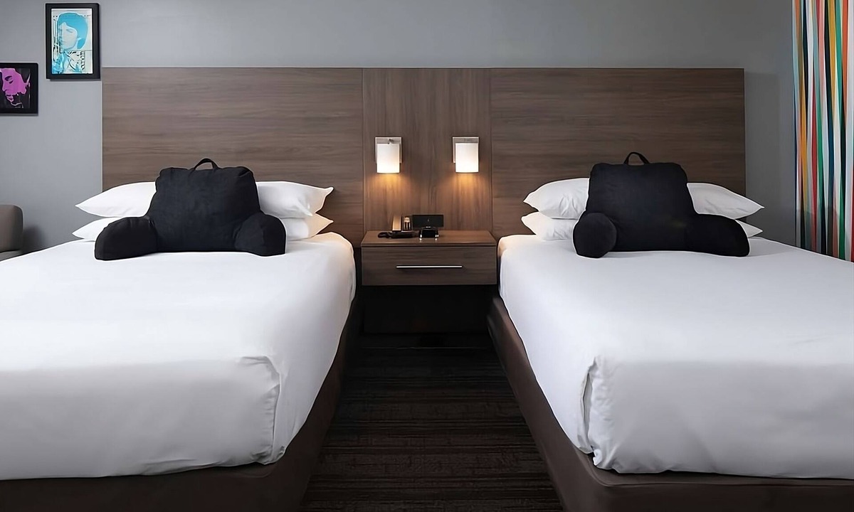 Temecula Hotel | Wine Country Comfort | Spacious & Well Located | 3 Units