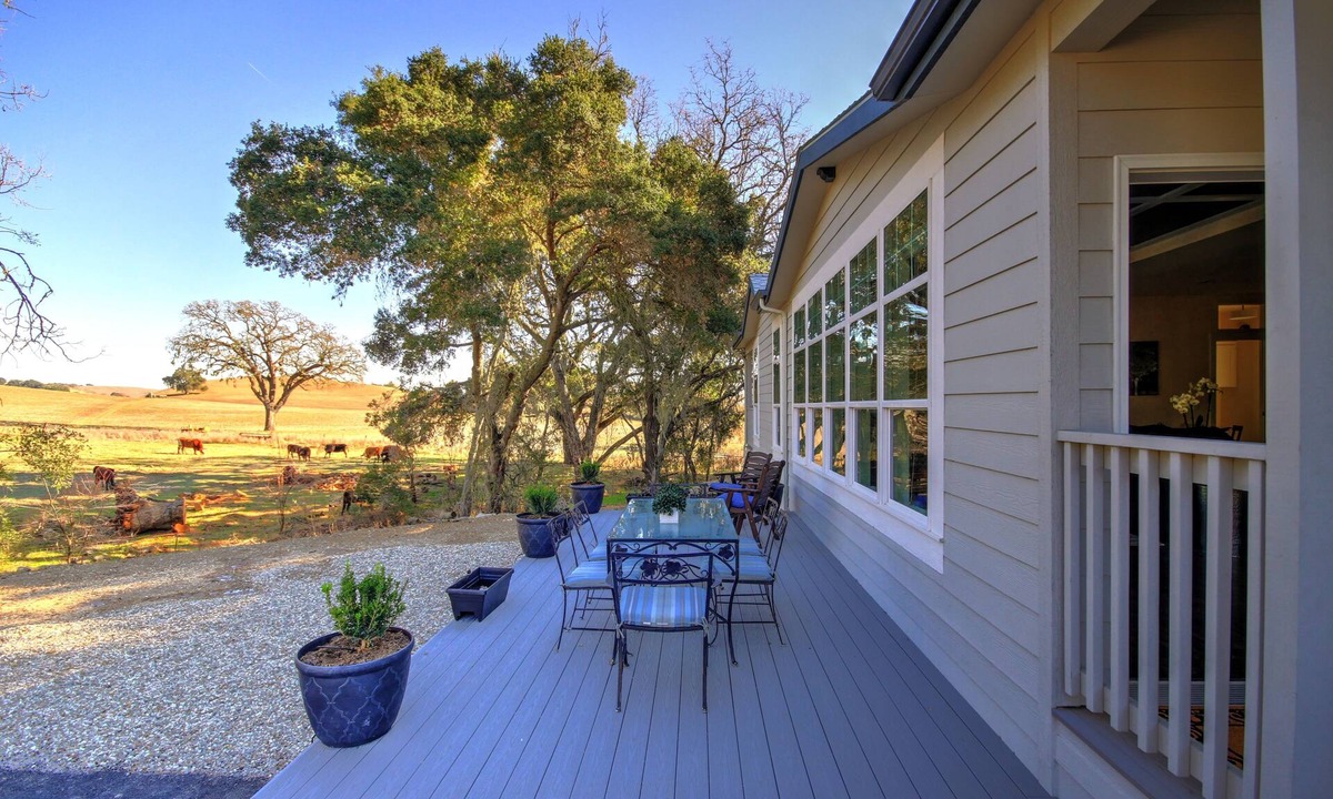 Paso Robles House | Winery Row Pickleball Court Peaceful Hamlet