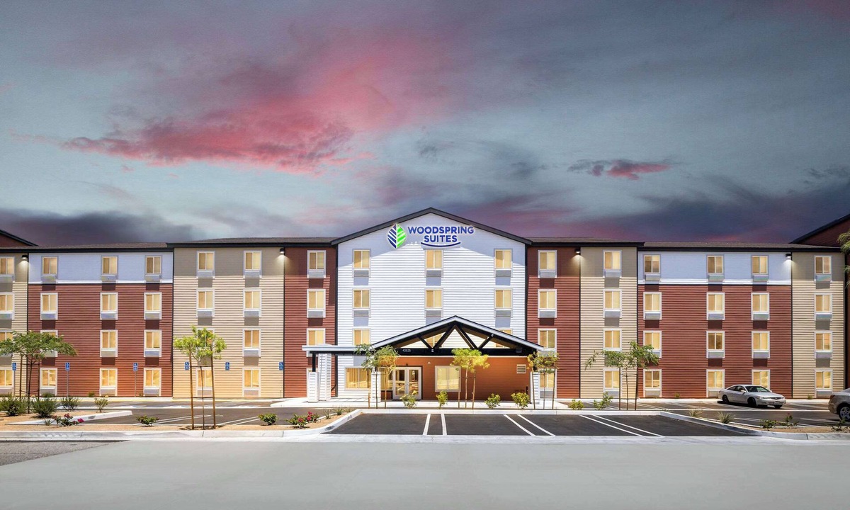 Indio Hotel | Woodspring Suites Indio - Coachella Valley