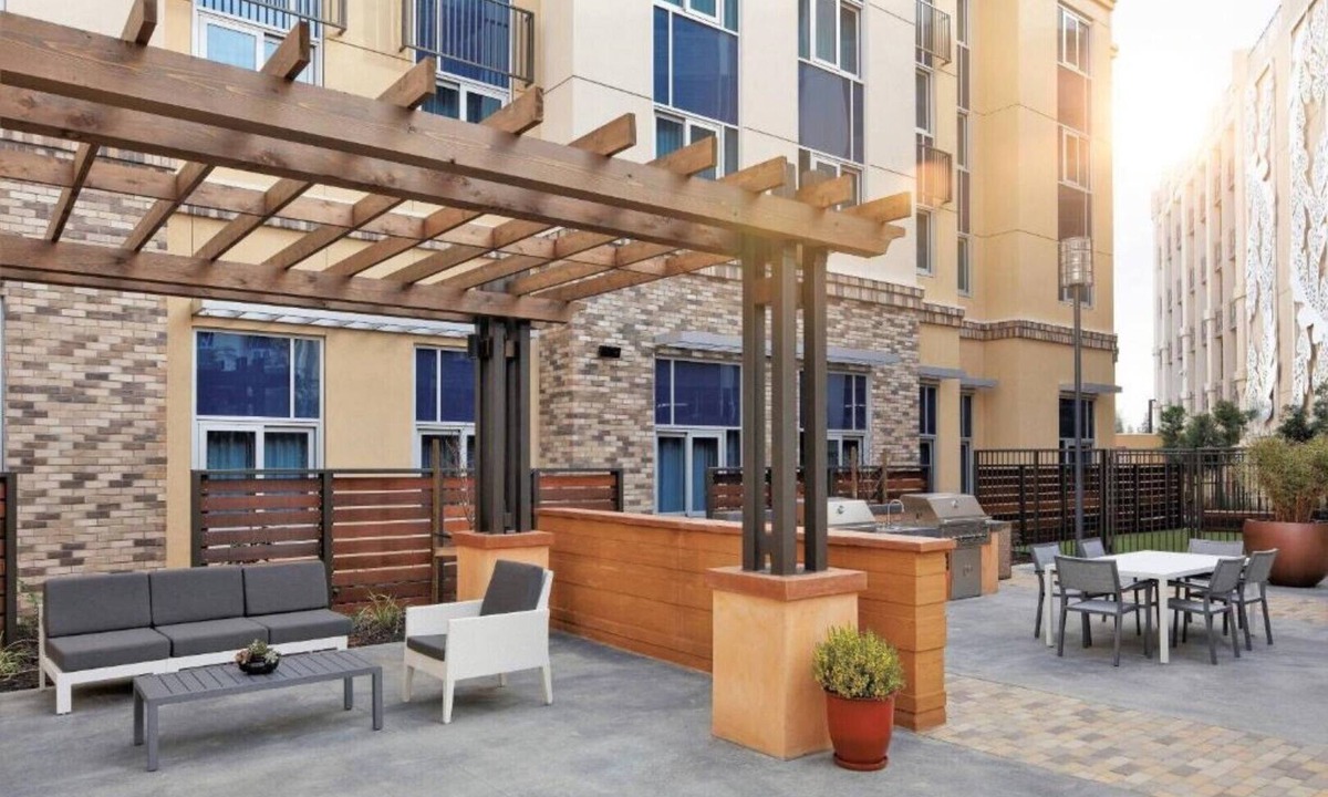 Cupertino House | Work and Play in Cupertino's vibrant Extended Stay!
