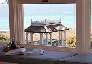 Elk Cove Inn & Spa