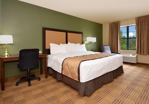 Extended Stay America Suites - Santa Barbara - Calle Real