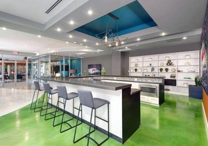Newly Listed! Modern 1BR/1BA Phoenix Apt by Domio