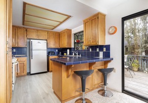 Snug Harbor: 3 BR, 2 BA House in CAMBRIA, Sleeps 6