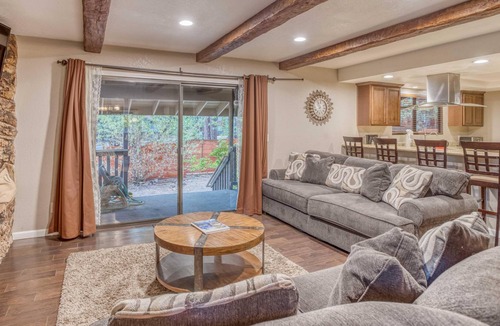 Summit Estates Cabin | 010 - Mj's Hideaway