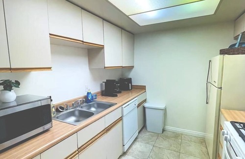 Pasadena Condo | 05 The Crown City Retreat All Inclusive Spacious 2bd 2ba Condo