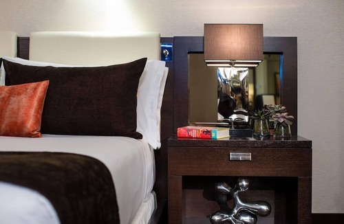 Summerlin South Hotel | 1-Bedroom Suite at a 5⭐️ Hotel