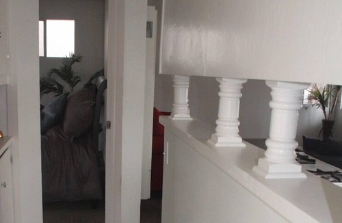Hollywood Beach Cottage | 1 Block From The Pacific Ocean And 1 Block From The Channel Islands Harbor