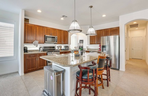Enterprise House | 10 Mi to The Strip: Spacious Extended Vegas Stay!