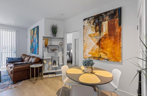 Downtown Apartment | 12 Best Location Cozy Apartment