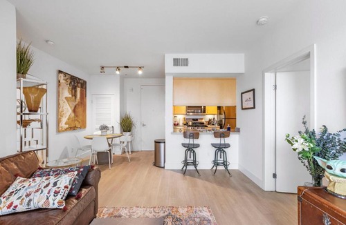 Downtown Apartment | 12 Best Location Cozy Apartment
