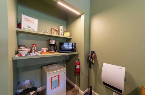 Orick Apartment | 15B Lady Bird Single Room at the Meadow Site